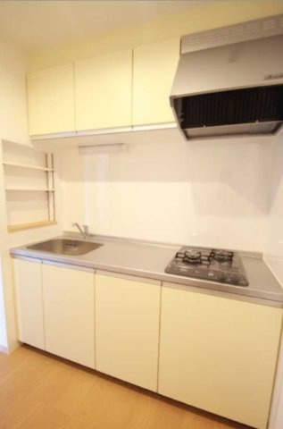 横浜市栄区小菅ケ谷２丁目のアパートのキッチン|2口コンロのシステムキッチンです！