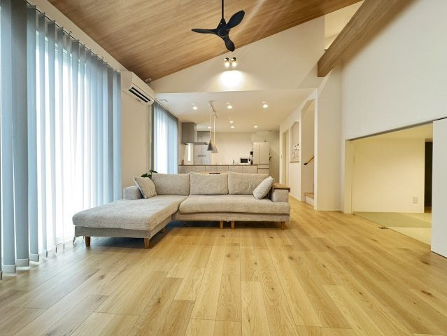 【駅近】下都賀郡壬生町大字安塚中古戸建【アイ工務店設計】の居間・リビング