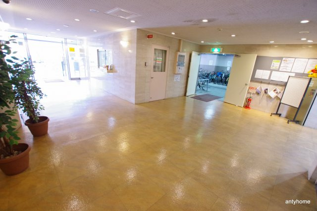 新大阪第一ダイヤモンドマンション　仲介手数料無料のロビー