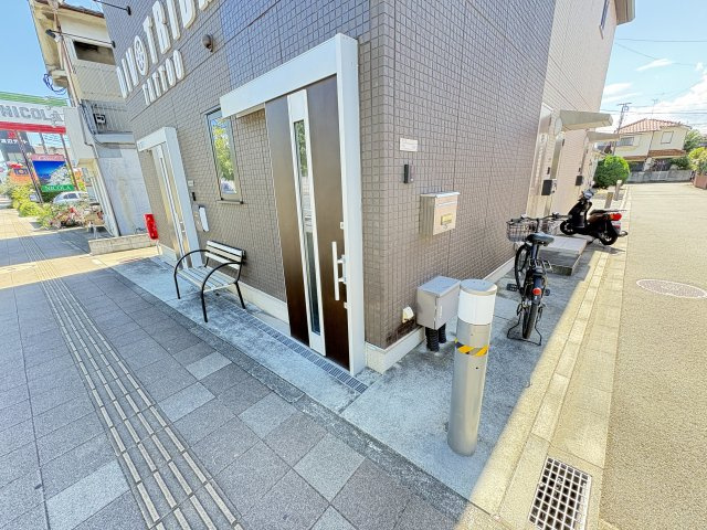 M.横田のエントランス