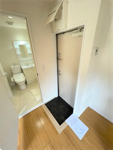 裕ハイツの玄関