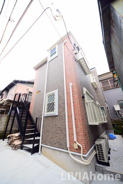 横浜市西区伊勢町１丁目のアパート