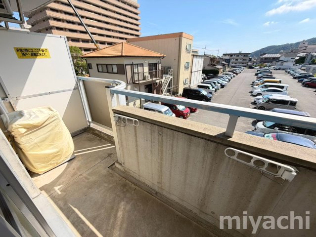 徳島市蔵本町３丁目の賃貸マンションのバルコニー