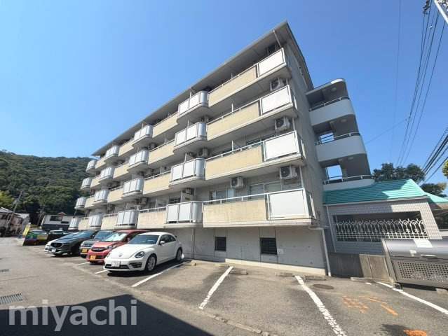 徳島市蔵本町３丁目の賃貸マンション