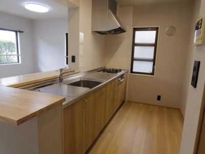 【キッチン】 | ＣＬＯＶＥＲ　ＲＥＳＩＤＥＮＣＥ（クローバーレジデンス）