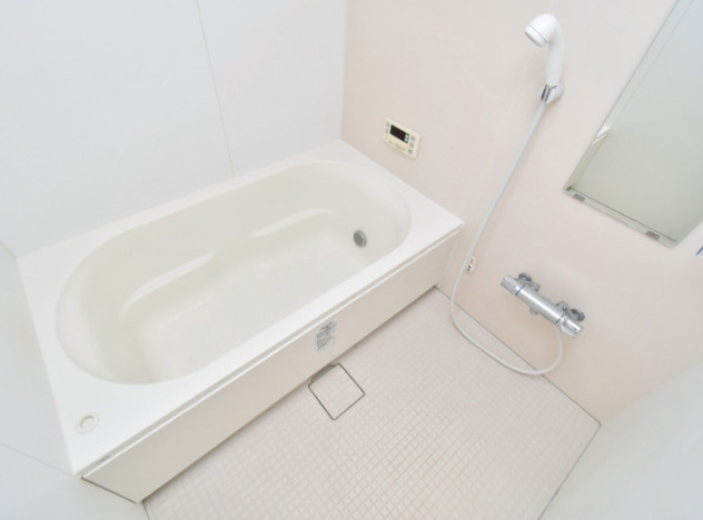 エクリュ　エスパージュA【キャッシュバック対象物件】の浴室|コンパクトで使いやすいお風呂です