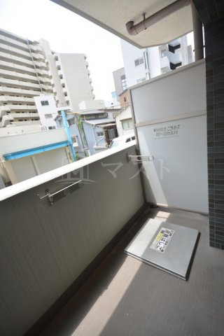 レジュールアッシュ梅田レジデンスのバルコニー