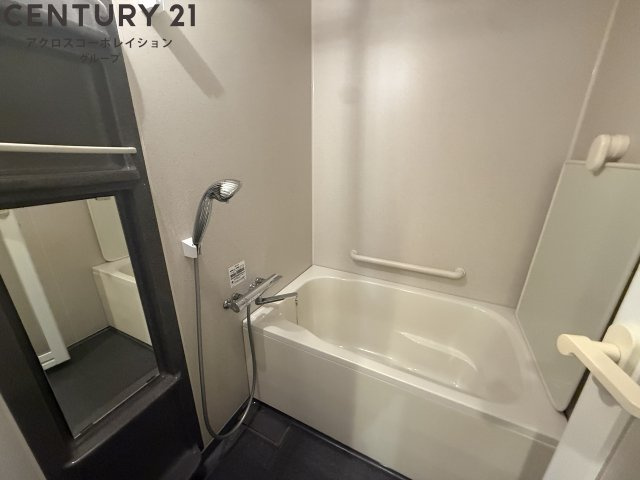 シンプルで機能的なユニットバスです！
