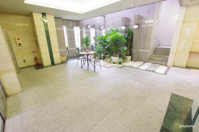 プルメリア新大阪　仲介手数料無料のロビー