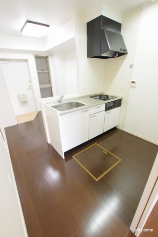 プルメリア新大阪　仲介手数料無料の洋室