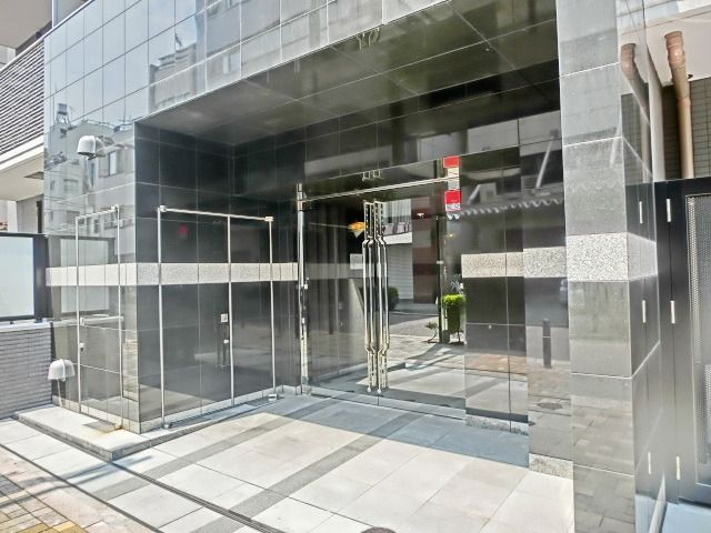 EXZA両国LIENのエントランス