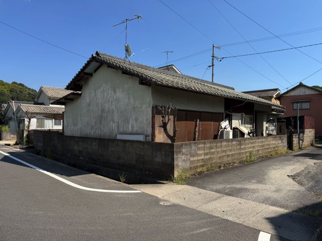 大宜売戸建ての前面道路含む現地写真