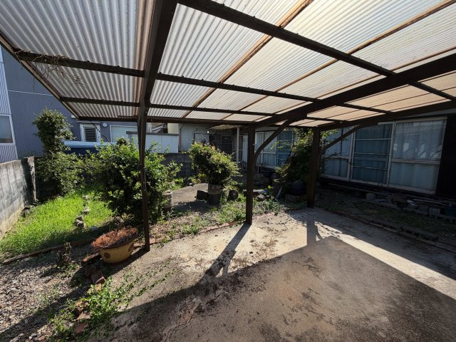 大宜売戸建ての駐車場