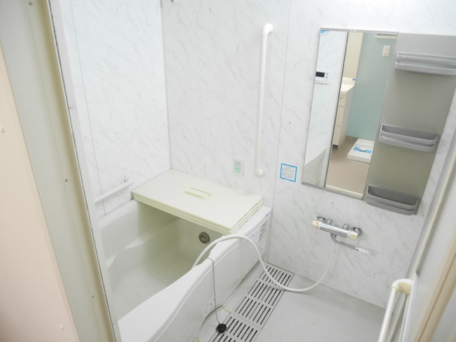 【浴室】 | 品川シーサイドビュータワー Ⅰ | コンパクトで使いやすいお風呂です