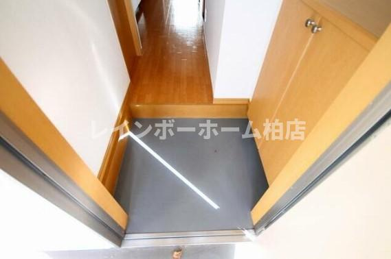 特典：仲介手数料が無料です!!の玄関|玄関です