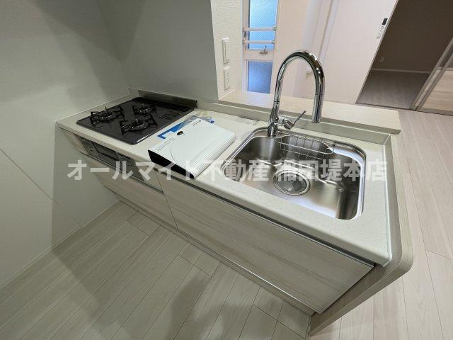 川崎市多摩区中野島５丁目のアパートのキッチン