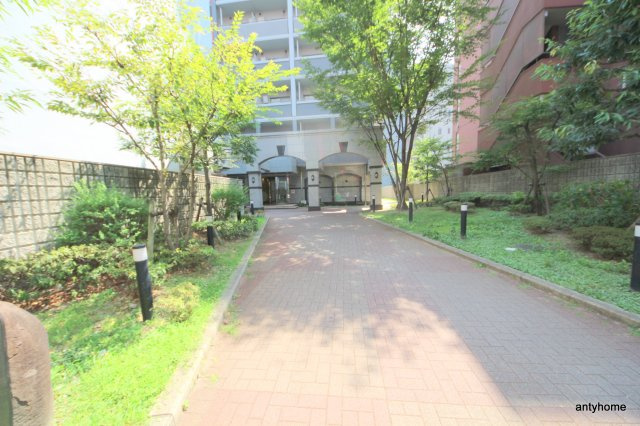 梅田エクセルハイツ　仲介手数料無料のエントランス