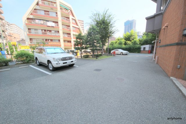 梅田エクセルハイツ　仲介手数料無料の駐車場