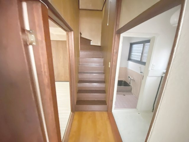 仁川うぐいす台戸建ての内装