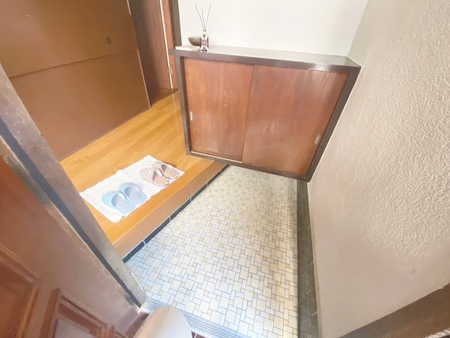 仁川うぐいす台戸建ての玄関