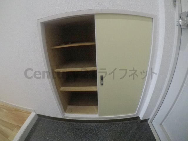 【玄関】 | サンフラッツ新大阪本館