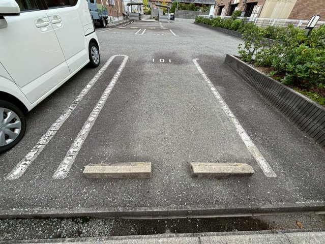 ソレイユ白浜北Ⅰの駐車場