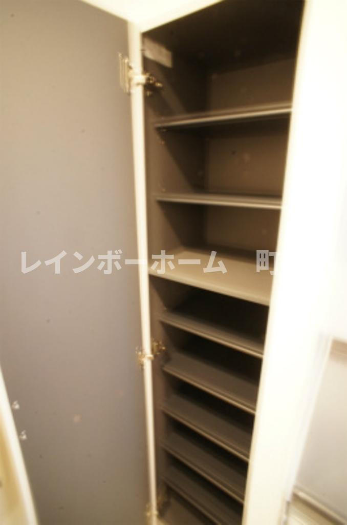 リブリ・ハーモニー中野島 ※初期費用分割あと払いサービス利用可能物件の玄関