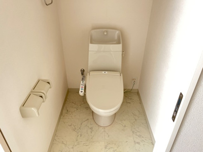 【トイレ】 | ヴァンヴェールⅡ | 落ち着いた色調のトイレです♪