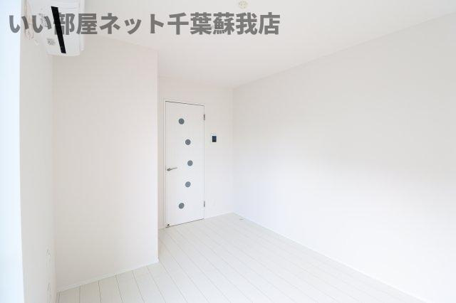 パセオグランデ誉田の洋室|明るい洋室です