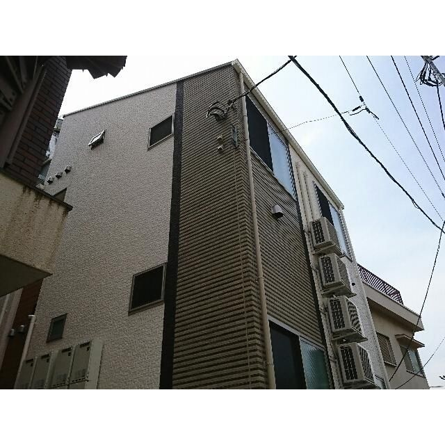 メゾン・プーラ豊島の外観