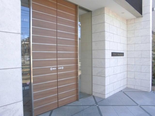 TEC Residenceのエントランス