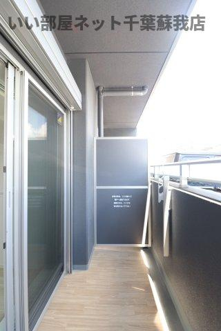 スアヴィス千葉のバルコニー|バルコニー付きのしっかり光が取り込める洋室です！