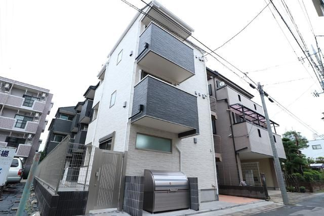 プリムス大宮の外観