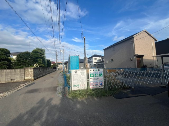 筑西市甲　第１期　全1邸の前面道路含む現地写真|〇前面道路〇
西側約4.6m
北側約3.3m
2026年7月撮影