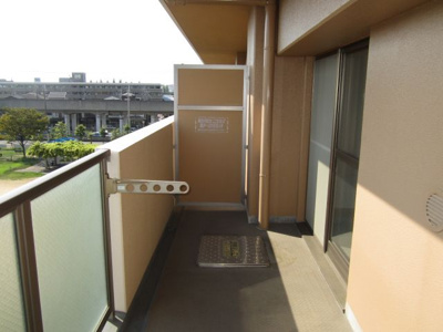 【バルコニー】 | ソルプラーサ堺