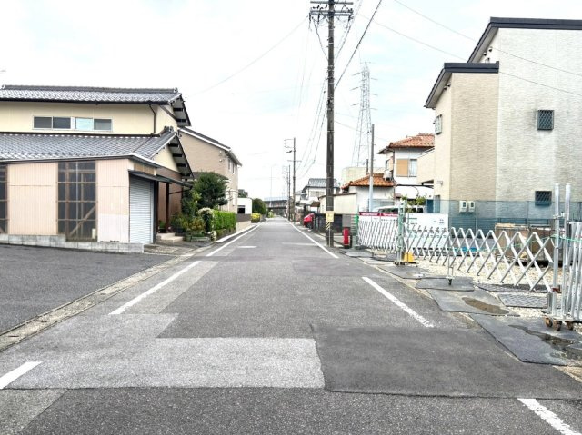 タマタウン　大垣市宝和町（大垣西小Ⅱ）　全2区画分譲の前面道路含む現地写真|「現地（2026年8月20日）撮影」　
■前面道路　
■ヤマダ不動産　株式会社リライフ