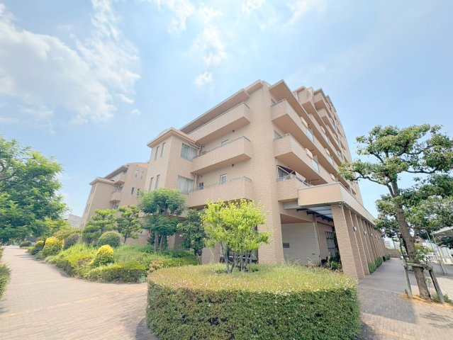 リーベストガーデン宝塚の外観|外観もきれいです