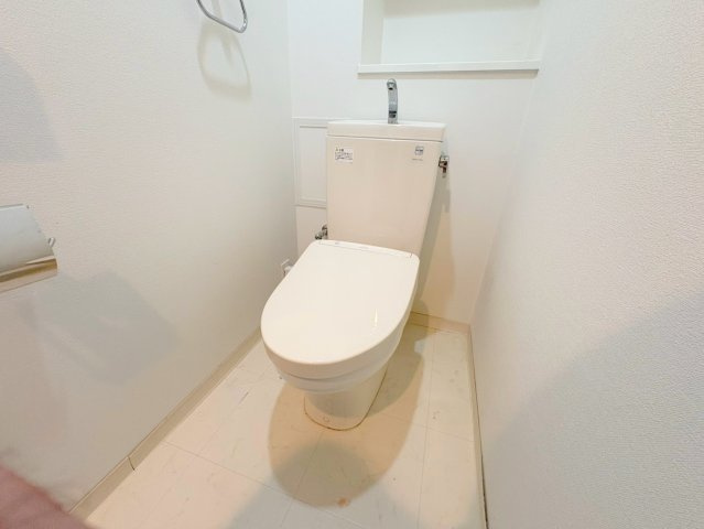 リーベストガーデン宝塚のトイレ|シンプルで使いやすいトイレです