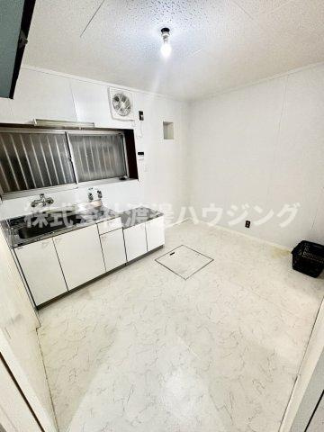 寝屋川萱島東2丁目一戸建の内装