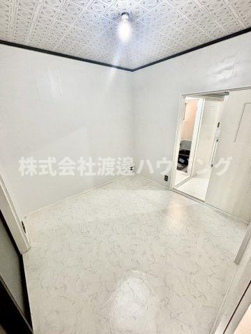 寝屋川萱島東2丁目一戸建の内装