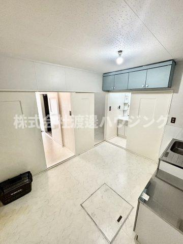 寝屋川萱島東2丁目一戸建の内装