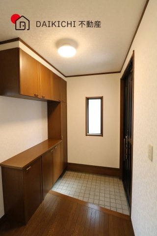 【玄関】 | 鴻巣市吹上本町2丁目　中古戸建