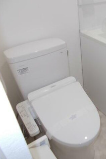 メゾンドカムリのトイレ|コンパクトで使いやすいトイレです
