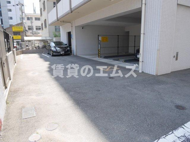 【駐車場】 | プレスタイル博多駅南 | プレスタイル博多駅南の駐車場