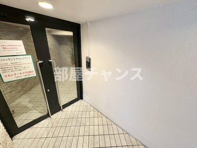 ニッシンセントラルレジデンスのエントランス