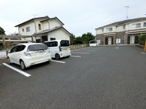 【駐車場】