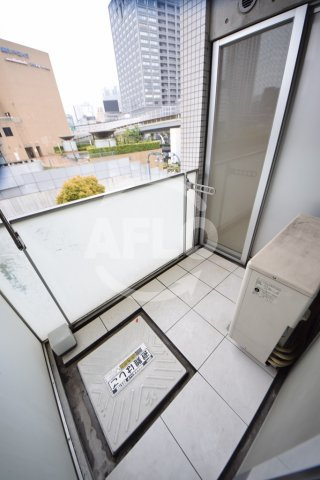アーバンフラッツ湊町のバルコニー|La Douceur湊町　バルコニー