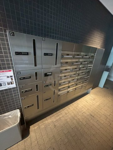 La Douceur湊町の設備|アーバンフラッツ湊町　郵便受け