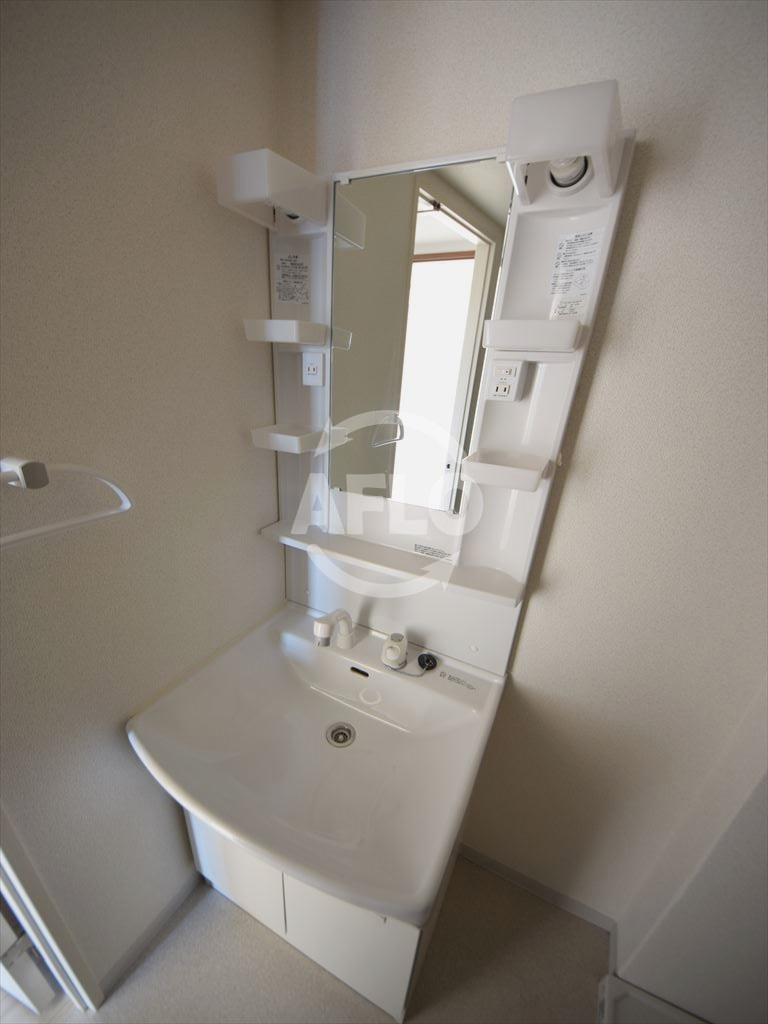 LIVIAZ NAMBA LUCEの独立洗面台|LIVIAZ NAMBA LUCE(リヴィアスナンバルーチェ)　独立洗面台