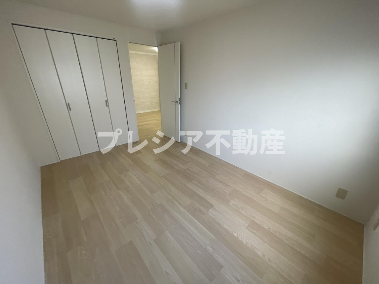 甲子園フラットの寝室